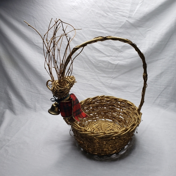 Two Wicker Holiday Christmas Wicker Baskets Letters Noel and Rustic Reindeer - Picture 3 of 14